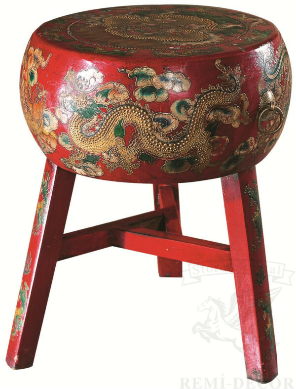 barnyj stul v kitajskom stile s tradicionnym risunkom